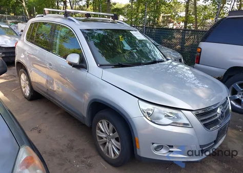 2009 Volkswagen Tiguan Se/Sel из США, поврежденный, VIN WVGBV75NX9W521370